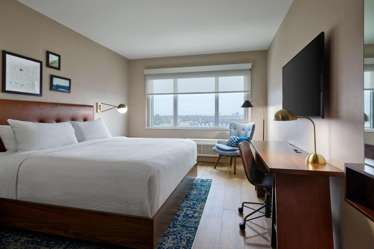 Guest Room, 1 King,1406789276:JPEG